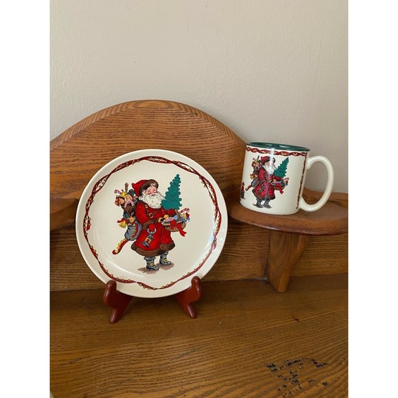 Vintage Kris Kringle Potpouri Press 1991 Dessert Plate and Mug, Made in Korea - Picture 6 of 7